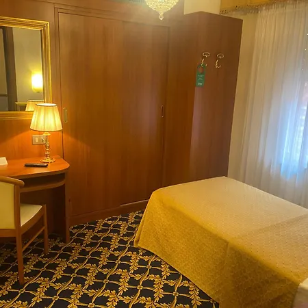 Milan Speranza Au Stresa